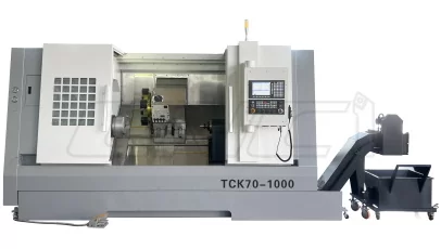 TCK70-1000/1500/2000/3000 Токарный станок с ЧПУ: макс. диаметр над станиной Ø700 мм, макс. длина точения 1000 мм.